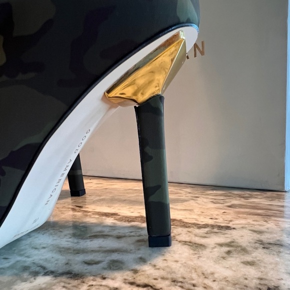 Good American High Kickstand Camo Neoprene Over Knee Boot Sherpa Sz 6 Runs Small - Picture 3 of 7